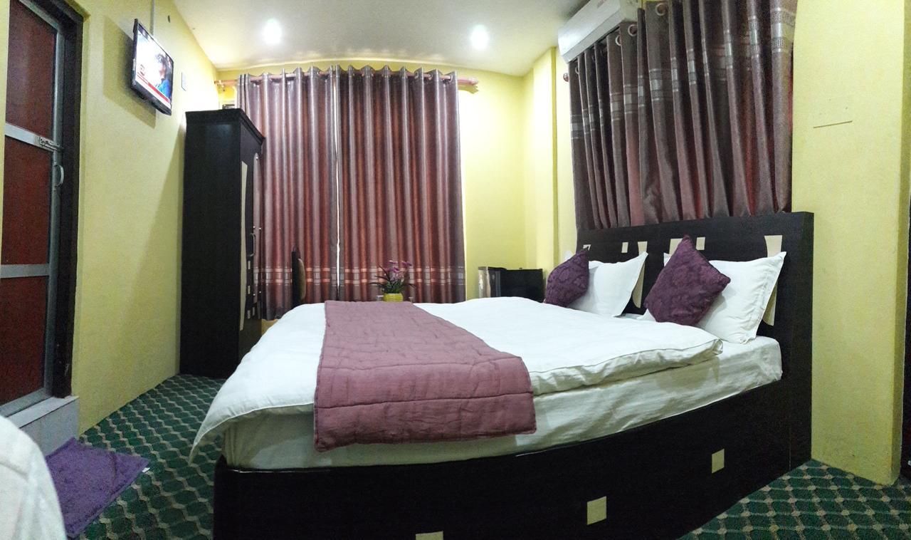 Asian Hotel 布德沃尔 外观 照片