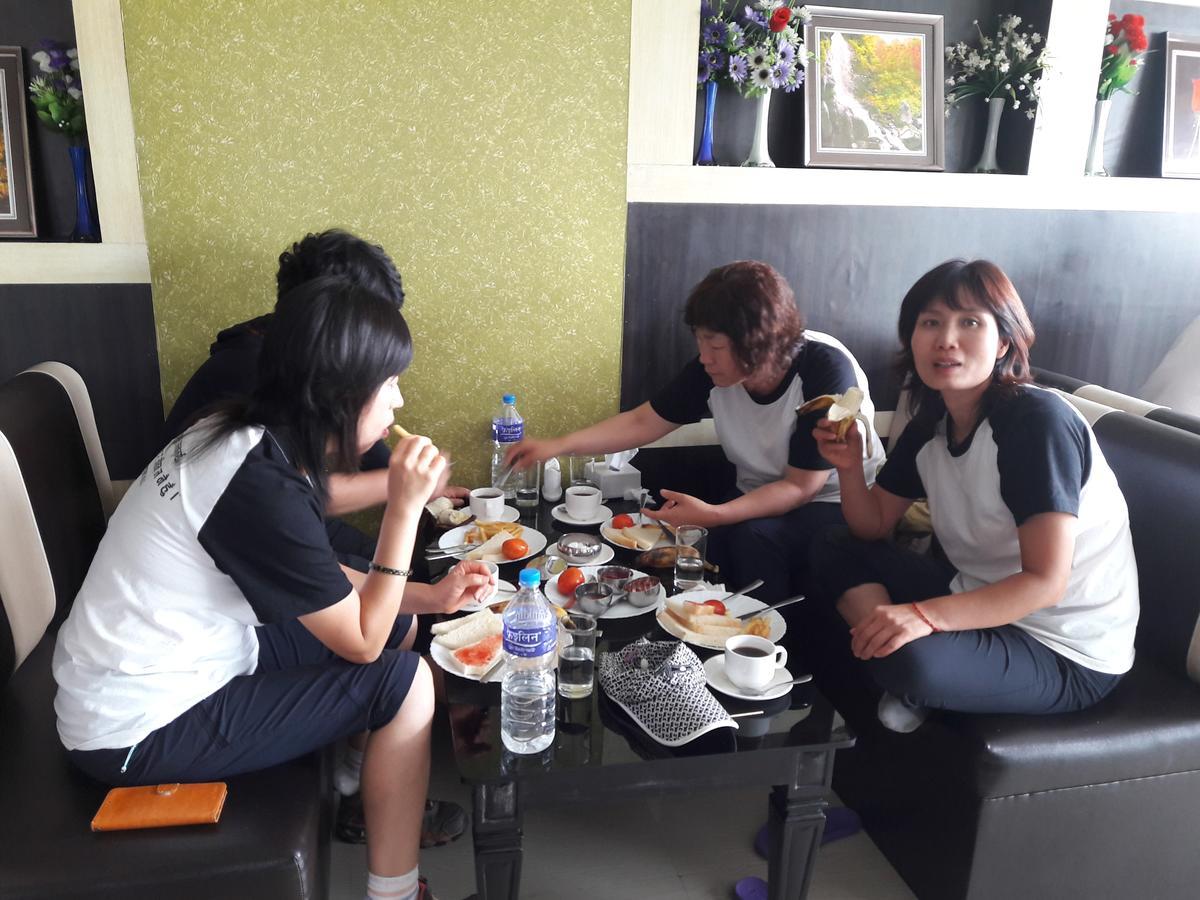Asian Hotel 布德沃尔 外观 照片